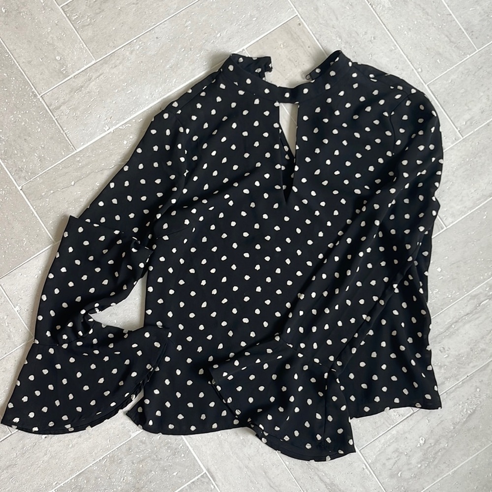 Polka dot bell bottom sleeve blouse